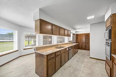 2348 Shalmar Drive, West Columbia, TX 77486 - Photo 9