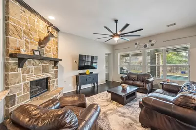 8109 Threadtail Street, Conroe, TX 77385 - Photo 5