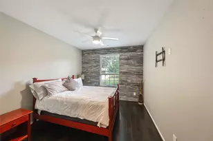 8109 Threadtail St, Conroe, TX 77385 - Photo 15