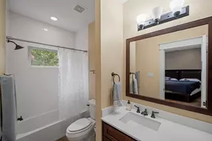 2108 N Memorial Way, Houston, TX 77007 - Photo 23