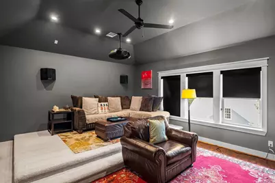 2108 N Memorial Way, Houston, TX 77007 - Photo 27