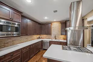 2108 N Memorial Way, Houston, TX 77007 - Photo 7