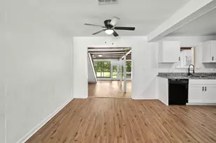 8327 Bonner Dr, Houston, TX 77017 - Photo 17