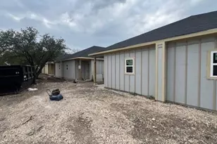 1719 El Monte Blvd, San Antonio, TX 78201 - Photo 1