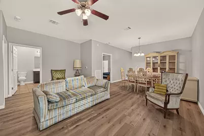 5726 Southwind Street, Houston, TX 77033 - Photo 5