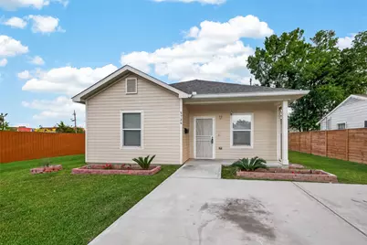 5726 Southwind Street, Houston, TX 77033 - Photo 3