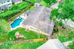 1405 Delabrook Ct, Seabrook, TX 77586 - Photo 1