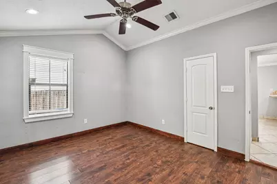 1409 Fairbanks Street, Houston, TX 77009 - Photo 33