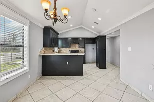 1409 Fairbanks St, Houston, TX 77009 - Photo 19