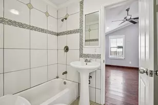 1409 Fairbanks St, Houston, TX 77009 - Photo 31