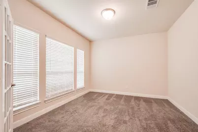 11919 Champions Forest Drive, Mont Belvieu, TX 77523 - Photo 9
