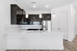 199 Waterpoint Ct, Conroe, TX 77356 - Photo 5