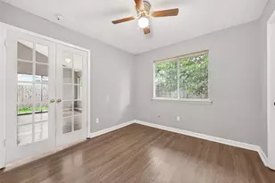 7222 Londres Dr, Houston, TX 77083 - Photo 17