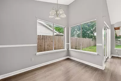 7222 Londres Drive, Houston, TX 77083 - Photo 13