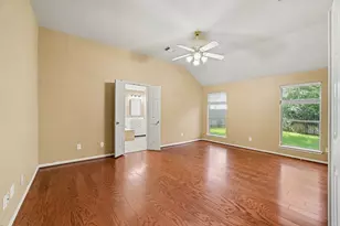 4606 Russett Ln, Sugar Land, TX 77479 - Photo 15