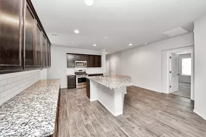 8302 Rose Petals Lane, Rosharon, TX 77583 - Photo 5