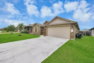 8302 Rose Petals Ln, Rosharon, TX 77583 - Photo 33