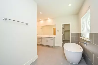 1106 Fuschia Road, Houston, TX 77055 - Photo 7
