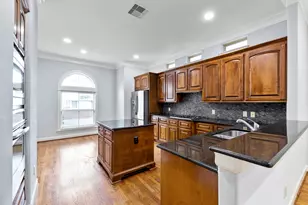 3319 Bingham Manor Ln, Houston, TX 77056 - Photo 5