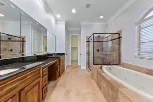 3319 Bingham Manor Ln, Houston, TX 77056 - Photo 11