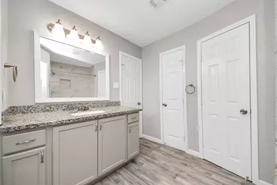 8622 Valley Meadow Drive, Houston, TX 77078 - Photo 29