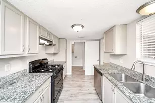 8622 Valley Meadow Dr, Houston, TX 77078 - Photo 13