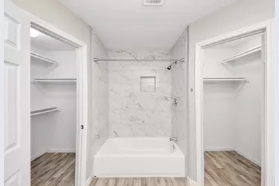 8622 Valley Meadow Drive, Houston, TX 77078 - Photo 29