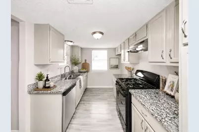 8622 Valley Meadow Drive, Houston, TX 77078 - Photo 9