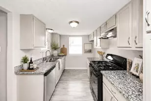8622 Valley Meadow Dr, Houston, TX 77078 - Photo 9