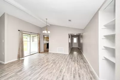 8622 Valley Meadow Drive, Houston, TX 77078 - Photo 9