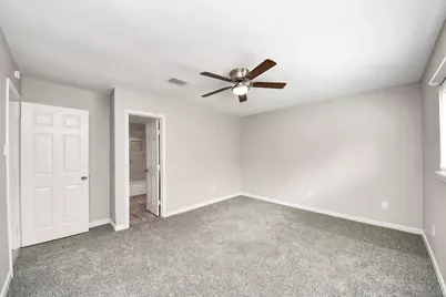 8622 Valley Meadow Drive, Houston, TX 77078 - Photo 31