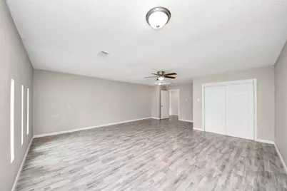 8622 Valley Meadow Drive, Houston, TX 77078 - Photo 13