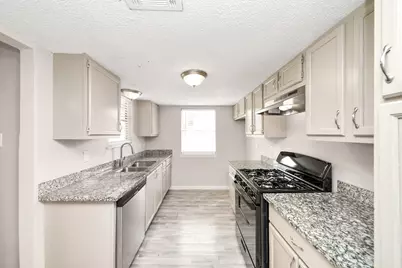 8622 Valley Meadow Drive, Houston, TX 77078 - Photo 11