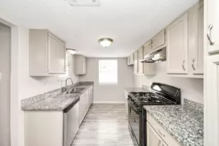 8622 Valley Meadow Dr, Houston, TX 77078 - Photo 11
