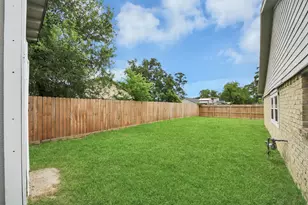8622 Valley Meadow Dr, Houston, TX 77078 - Photo 35