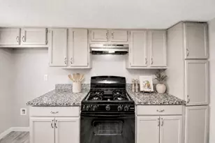 8622 Valley Meadow Dr, Houston, TX 77078 - Photo 11