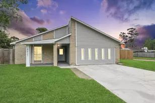 8622 Valley Meadow Dr, Houston, TX 77078 - Photo 1
