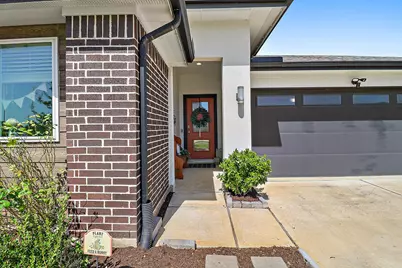 407 Turtle Oak Lane, Baytown, TX 77523 - Photo 5