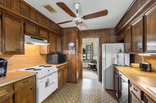 204 Gerald St, Willis, TX 77378 - Photo 7