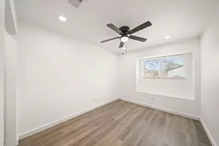 4428 Stanford Ct, Houston, TX 77041 - Photo 17