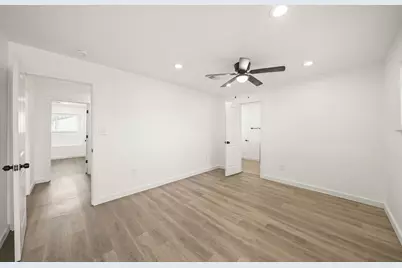 4428 Stanford Court, Houston, TX 77041 - Photo 13