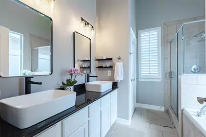 930 McKinney Park Lane, Houston, TX 77003 - Photo 25