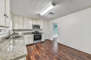 809 Chestnut St, La Marque, TX 77568 - Photo 9