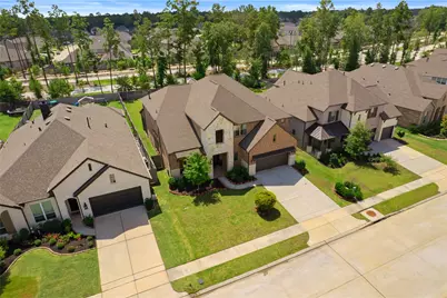 15084 Berry Brook Drive, Conroe, TX 77302 - Photo 5