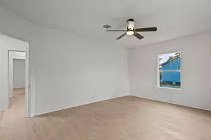 2027 Scott St, La Marque, TX 77568 - Photo 13