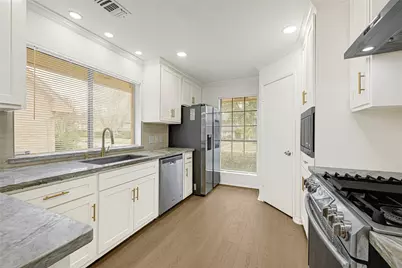 2618 Valley Field Drive, Sugar Land, TX 77479 - Photo 21