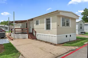 2222 N Austin Ave, Pearland, TX 77581 - Photo 1