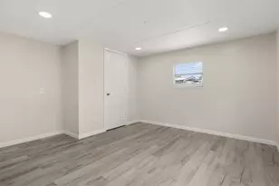 2222 N Austin Ave, Pearland, TX 77581 - Photo 13