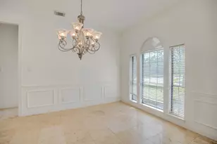 301 Winding Oak Ln S, League City, TX 77573 - Photo 13