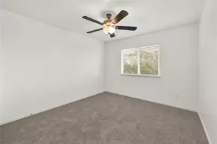 11242 Valley Kings Dr, Houston, TX 77089 - Photo 15